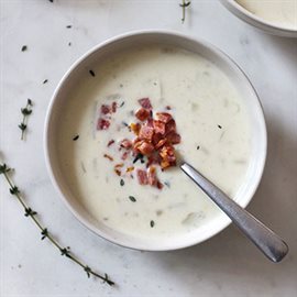 Slow cooker peameal and potato chowder